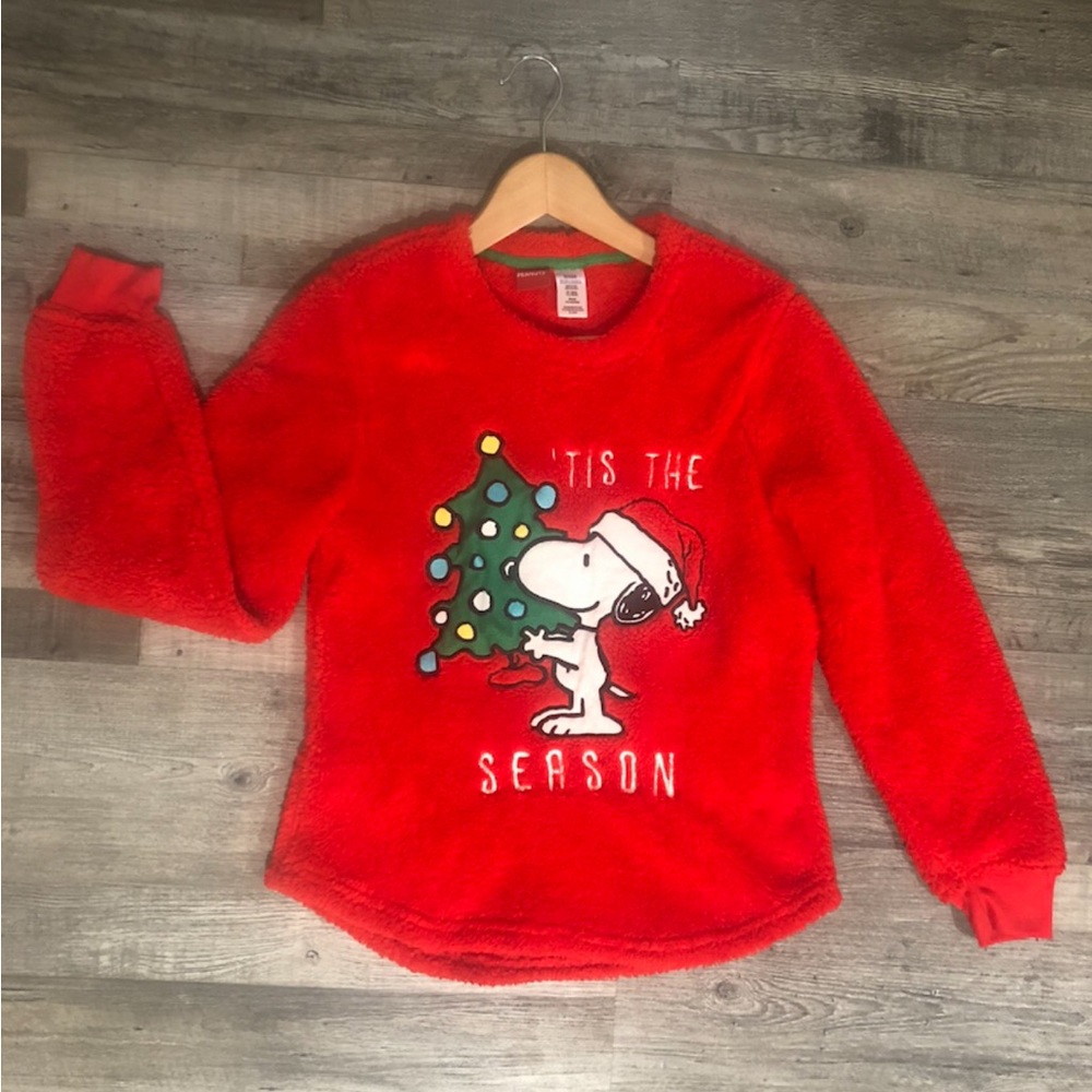 Peanuts , Snoopy Tis the season Sherpa sweater / pajama top Christmas size M